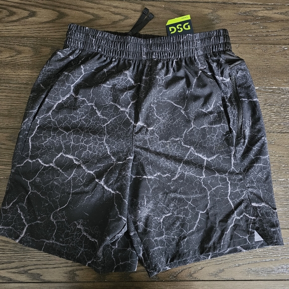 NWT DSG Men's 8'' Agility Woven Shorts - Picture 1 of 15